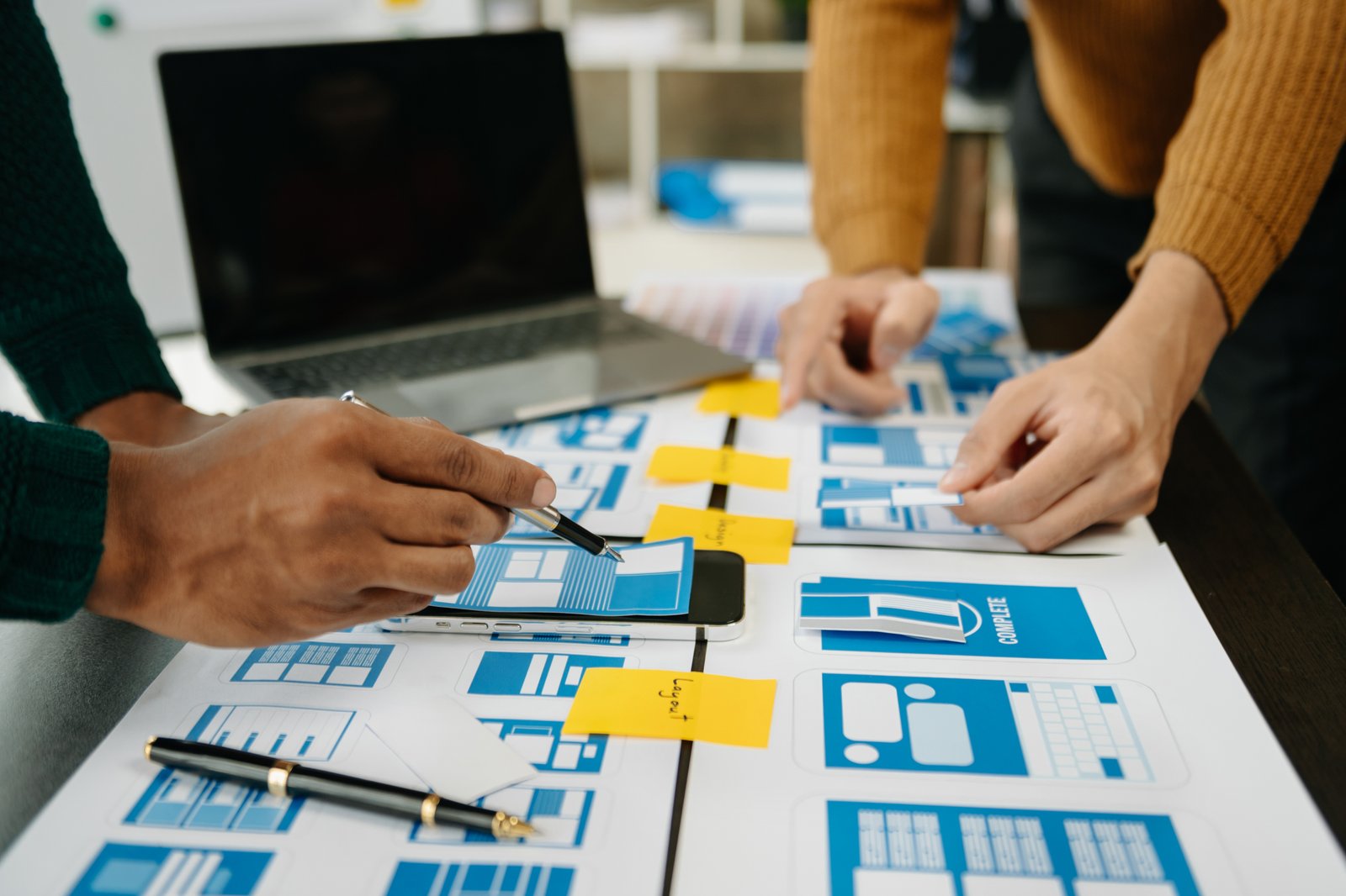 採購主管也用手機辦公！2026 年 B2B 電商必須採取的「行動優先」SEO 優化心法